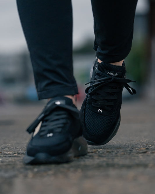 Triple Black Ultra Runner